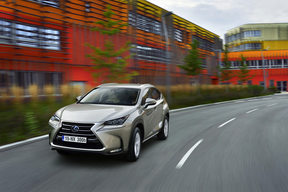 Lexus NX 300h Business FWD