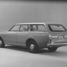 Nissan Bluebird U Van 1600 Standard