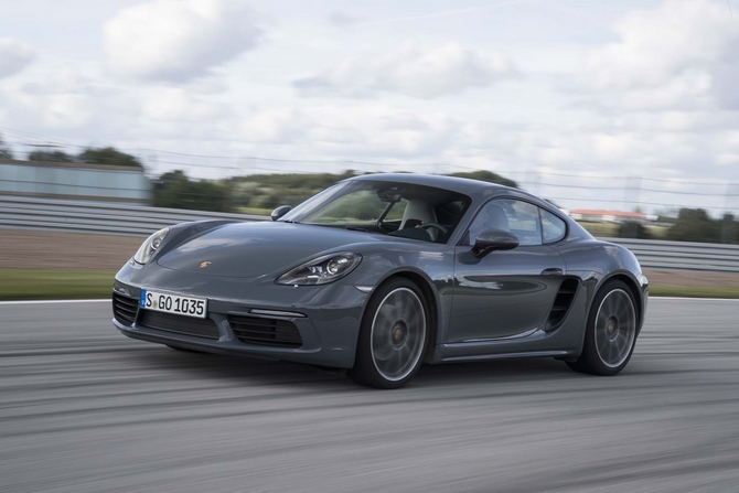 Porsche 718 Cayman S PDK