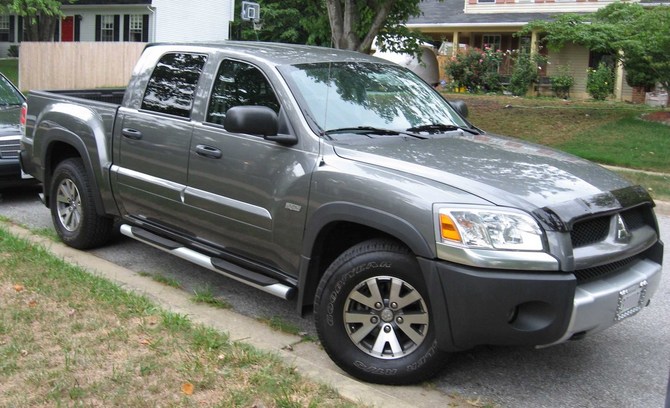 Mitsubishi Raider LS Double Cab 2WD