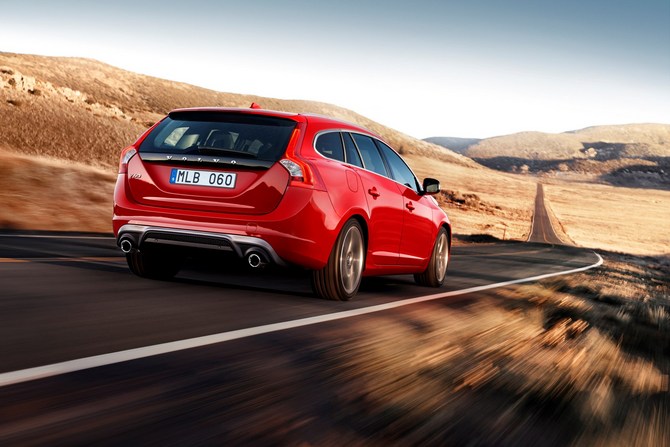 Volvo V60 1.6 T4 R-Design Momentum Powershift