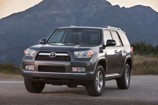 Toyota 4 Runner SR5 4X2