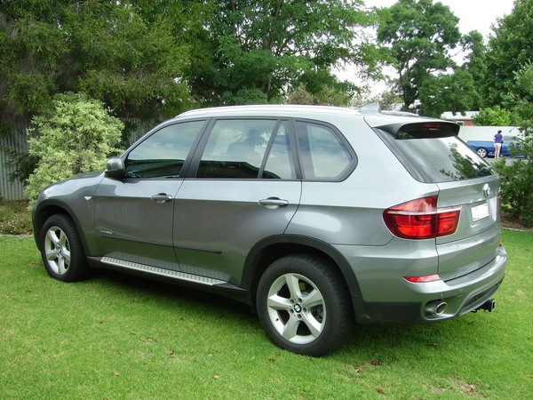 BMW X5 30d Review Part 1