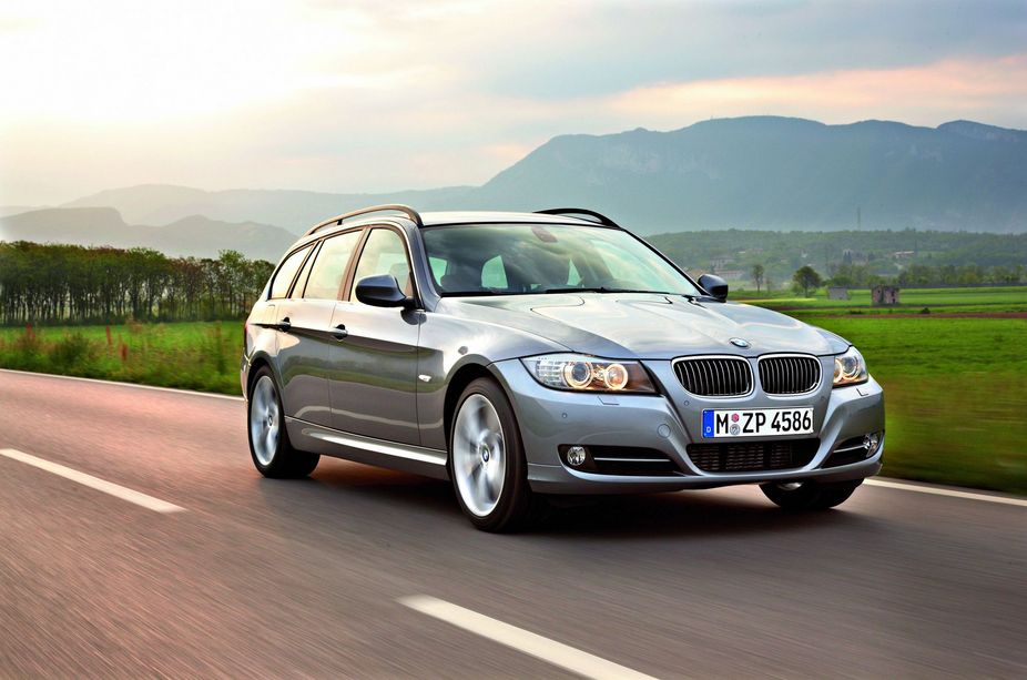 BMW 320i Touring Edition Lifestyle Automatic