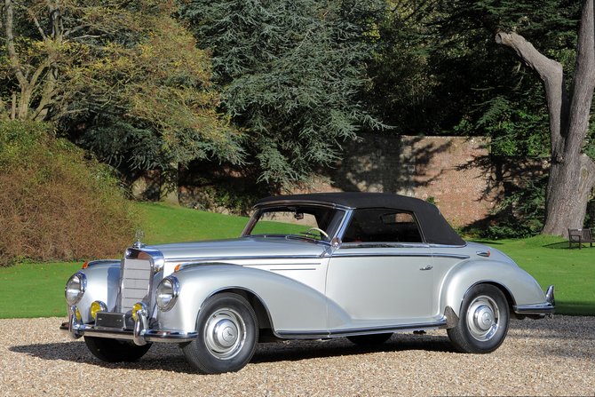 Mercedes-Benz 300 S Roadster