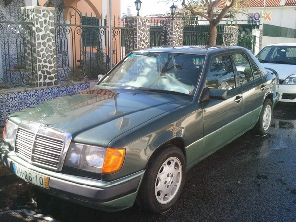 Mercedes-Benz 300 D Turbo