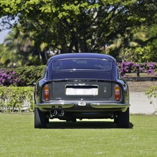 Aston Martin DB6 Vantage