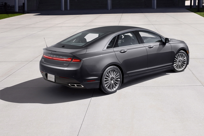 Next Generation Lincoln MKZ Hopes to Get By on Style and Luxury