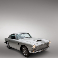 Aston Martin DB4