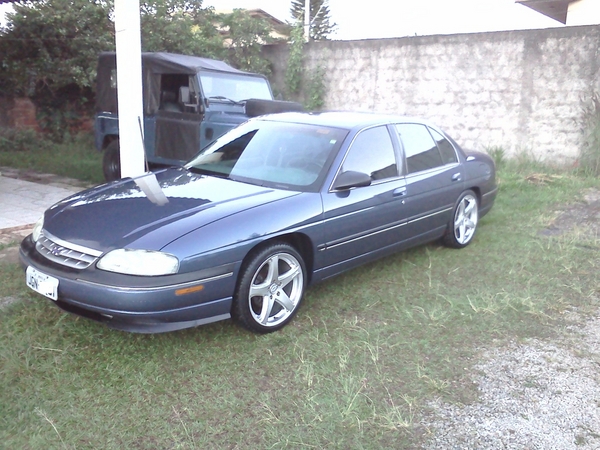 Chevrolet Lumina Sedan