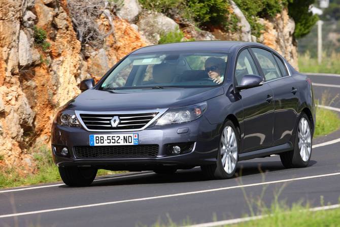 Renault Latitude V6 dCi 240 FAP Initiale Automatic