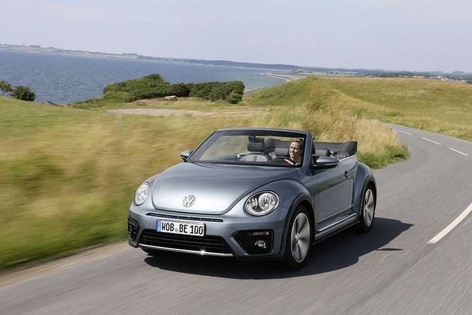 Volkswagen Beetle Cabrio 1.4 TSI DSG Design