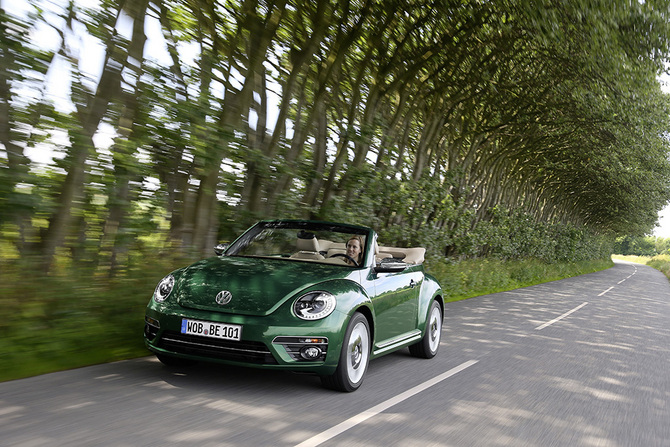 Volkswagen Beetle Cabrio 2.0 TDI R-Line