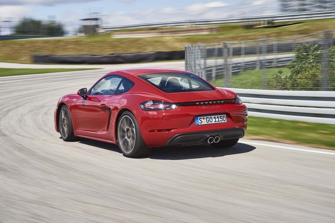 Porsche 718 Cayman S PDK