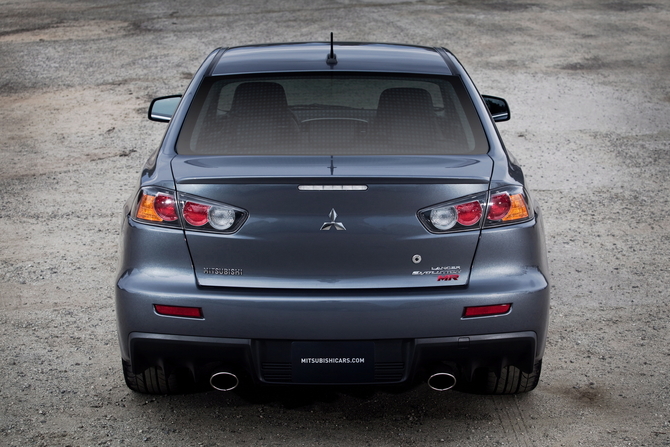 Mitsubishi Lancer Evolution MR Touring