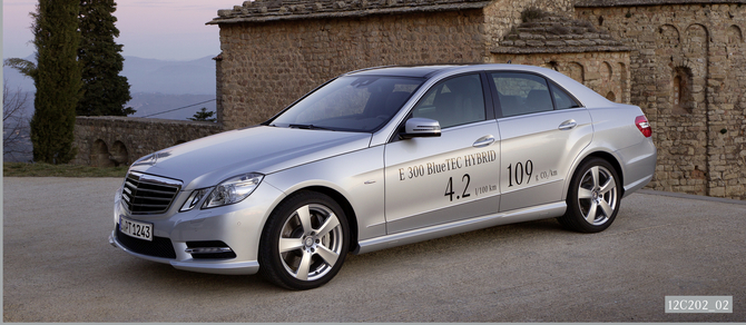 Mercedes E300 Bluetec Hybrid Offer 109g/km Emissions from a Diesel Hybrid