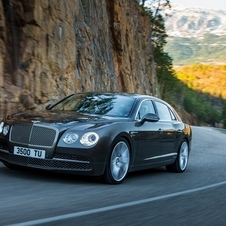 Le moteur 6 litres W12 biturbo 48 soupapes étant le plus puissant de Bentley