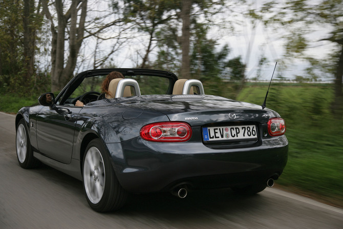 Mazda MX-5 2.0 Roadster Coupé