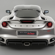 The new top-ranging version of the Evora will be officially presented at the Geneva Motor Show.