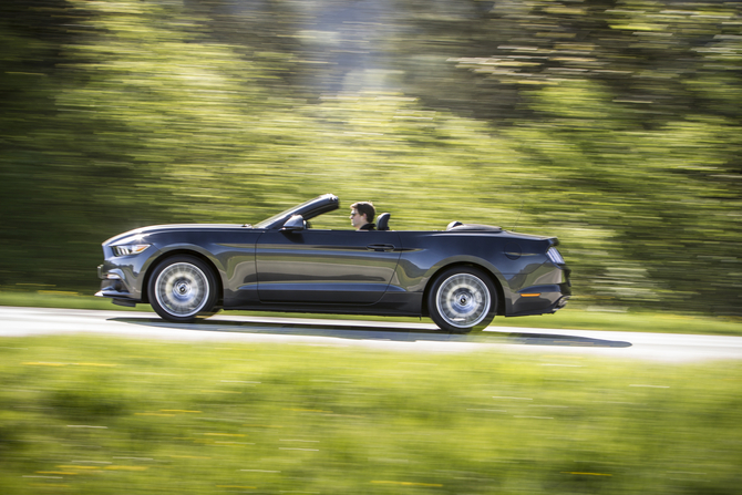 Ford Mustang Convertible