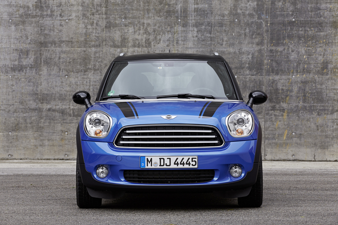 Novos MINI Cooper Countryman ALL4 e Cooper Paceman ALL4 estarão disponíveis a partir de julho