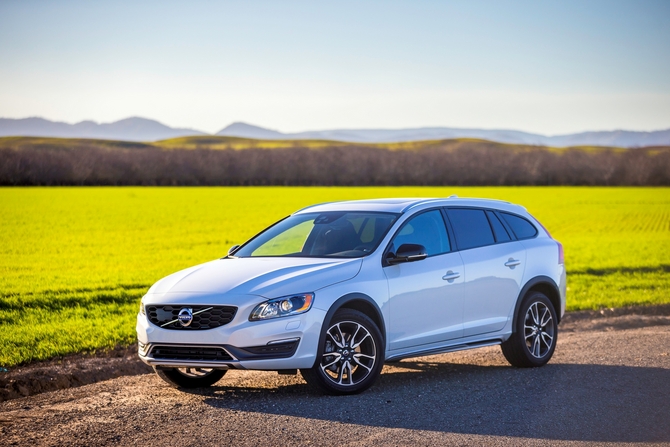 Volvo V60 Cross Country D4 Summum