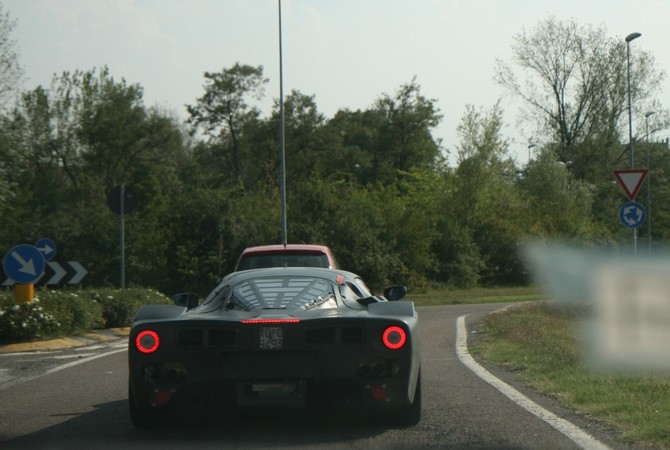 Apanhei o novo Ferrari Enzo / F70 em testes!