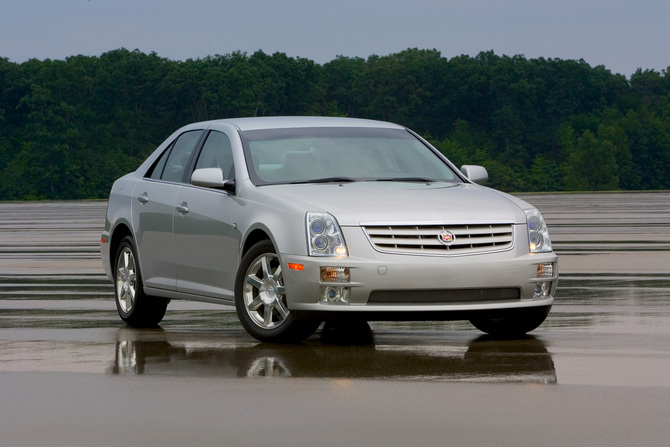 Cadillac STS V8