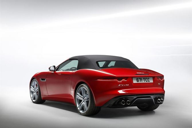 Jaguar Releases First Undisguised Image of F-Type