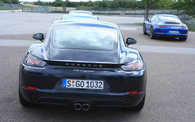 Porsche 718 Cayman S PDK