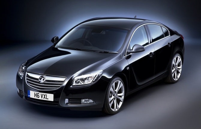 Vauxhall Insignia Hatchback 2.0 CDTi 160hp Exclusiv (Auto)