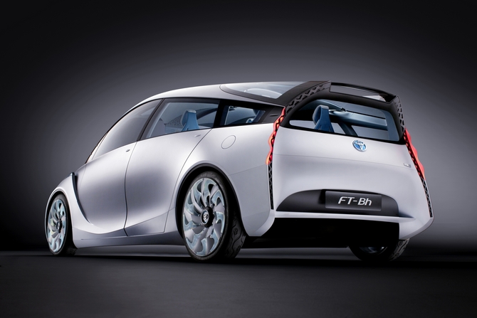 Toyota FT-Bh Shows Future of Light Weight, 49g/km B-Segment