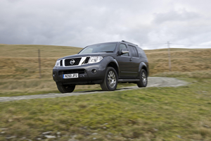 Nissan Pathfinder 2.5 dCi 190cv SE 7L