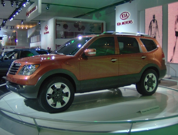 Kia Borrego LX V6 4WD