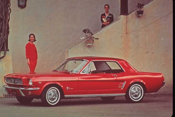 Ford Mustang 390