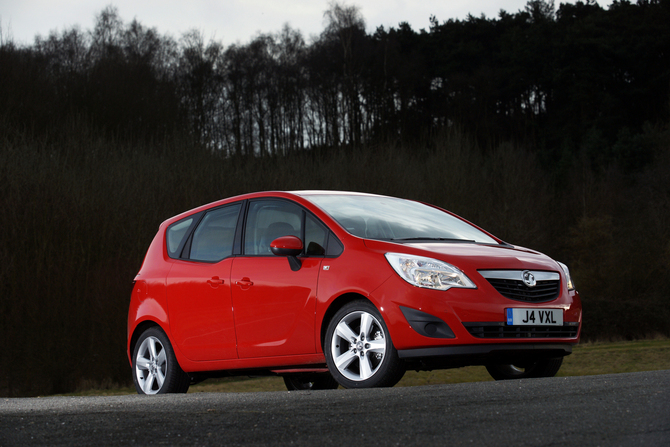 Vauxhall Meriva MPV 1.4T 140hp SE