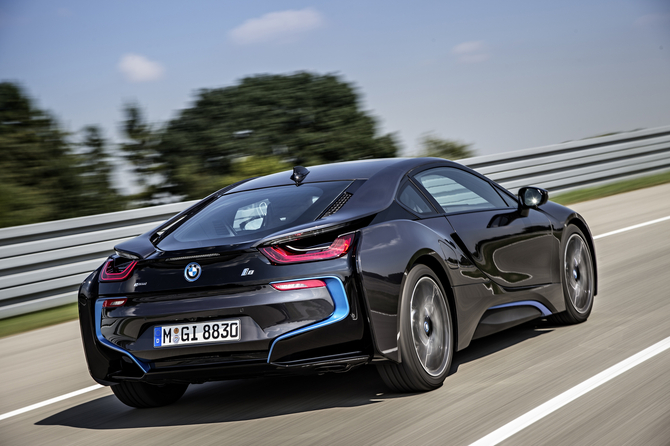 Der BMW i8