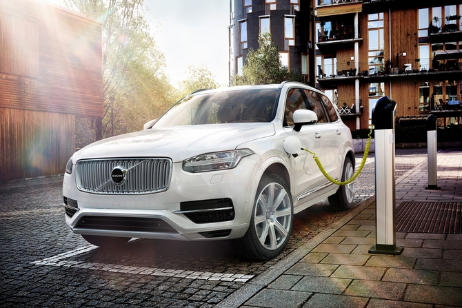 Over the past three years, Volvo spent € 8.34 billion developing the new XC90 model