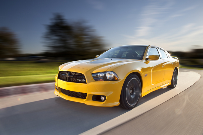 SRT Charger SRT8 Super Bee