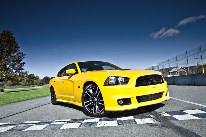 SRT Charger SRT8 Super Bee