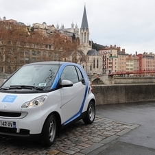 Lyon accueille un nouveau concept de mobilité: 200 véhicules car2go