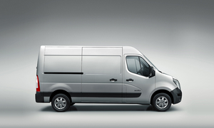 Nissan Interstar