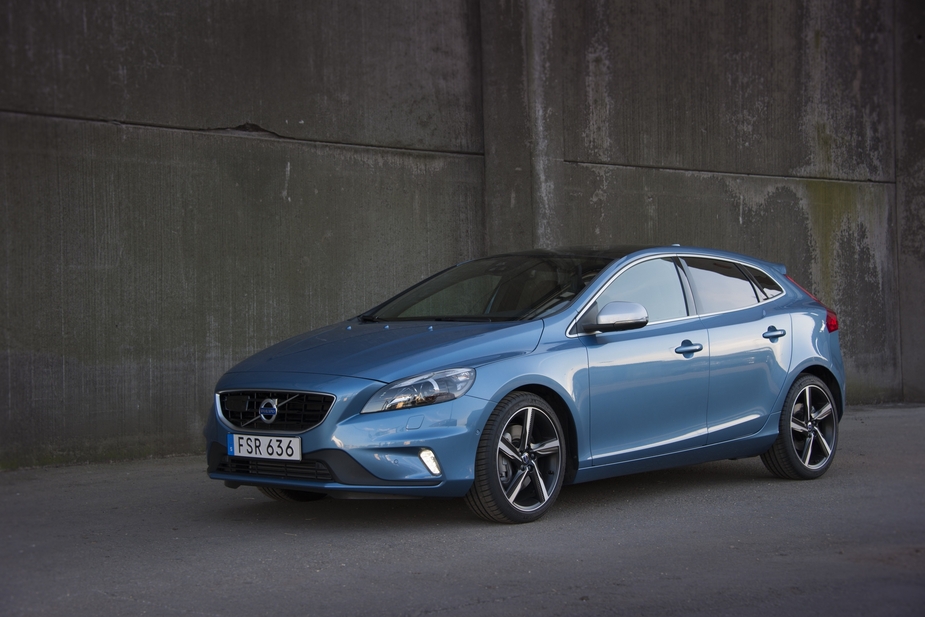 Volvo V40 D2 R-Design Momentum