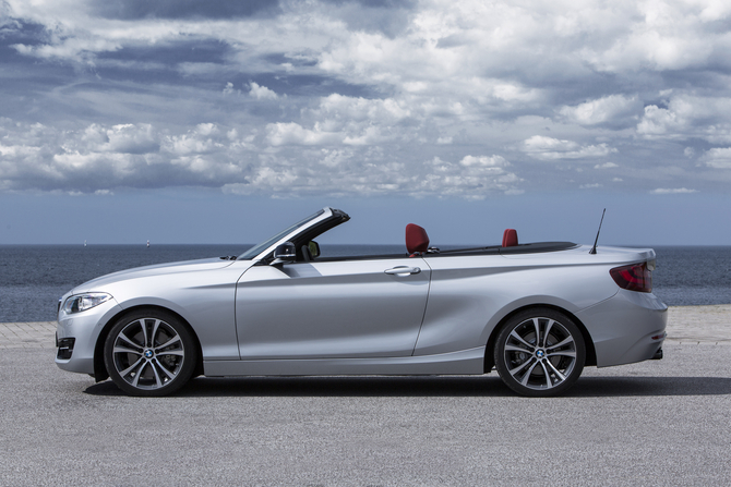 BMW 220i Convertible