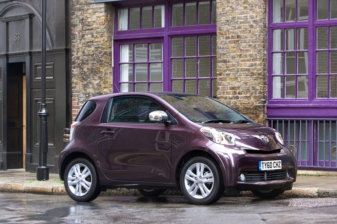 Toyota iQ2 1.0