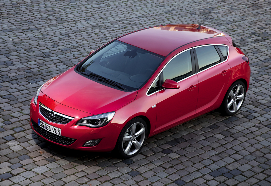 Opel Astra Gen.4