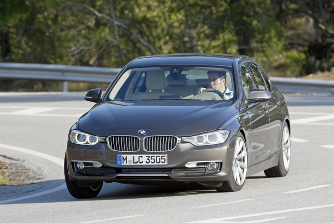 BMW 320d EfficientDynamics AT