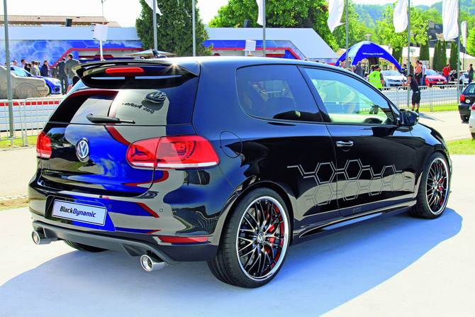 Volkswagen Golf GTI Black Dynamic