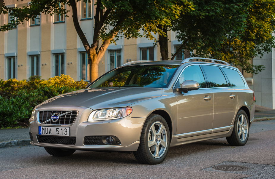 Volvo V70 D2 Kinetic Powershift