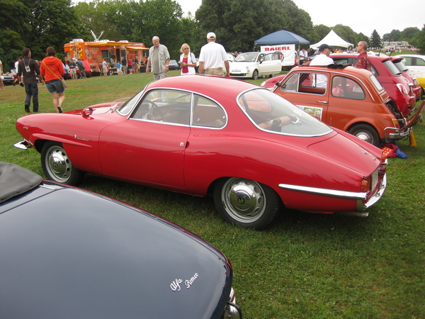 The 2012 Pittsburgh Vintage Grand Prix. 